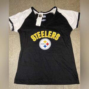NWT NFL Pittsburgh Steelers Short Sleeve V Neck Women’s Size Small S